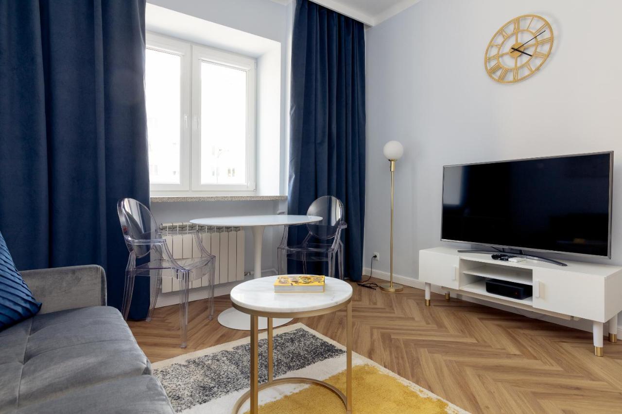 Metro Politechnika Cosy Apartment Varşovia Exterior foto