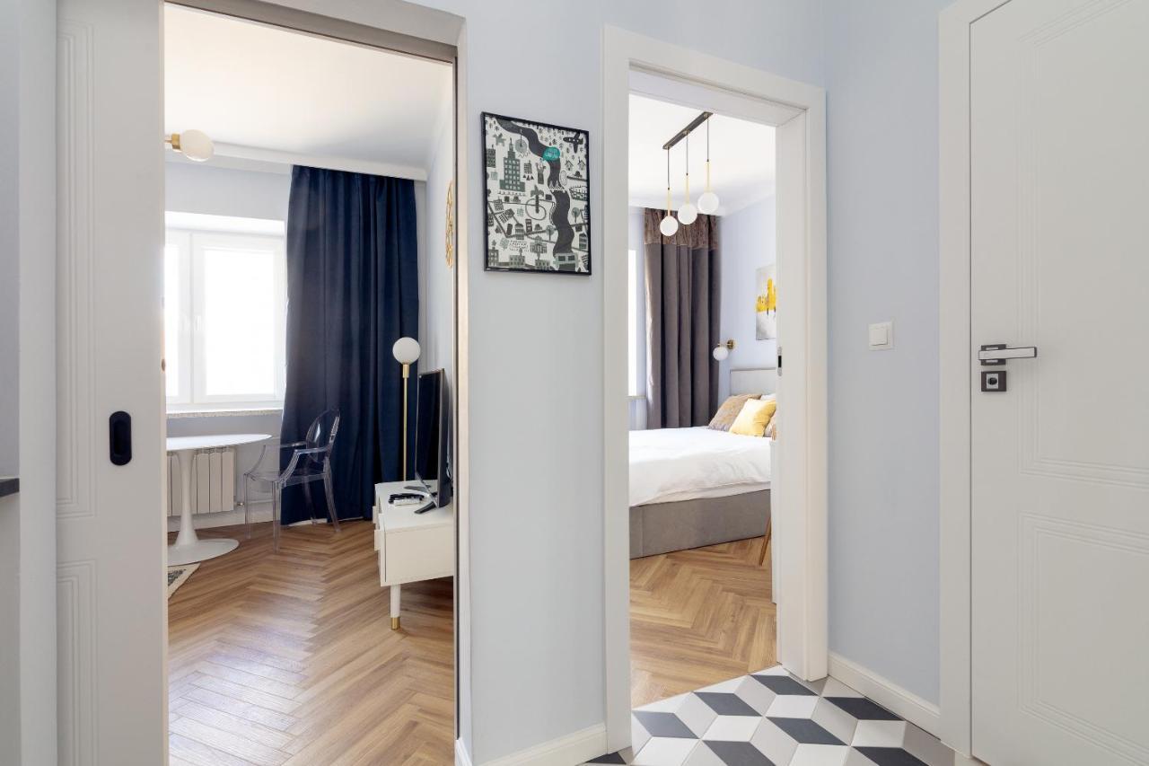 Metro Politechnika Cosy Apartment Varşovia Exterior foto
