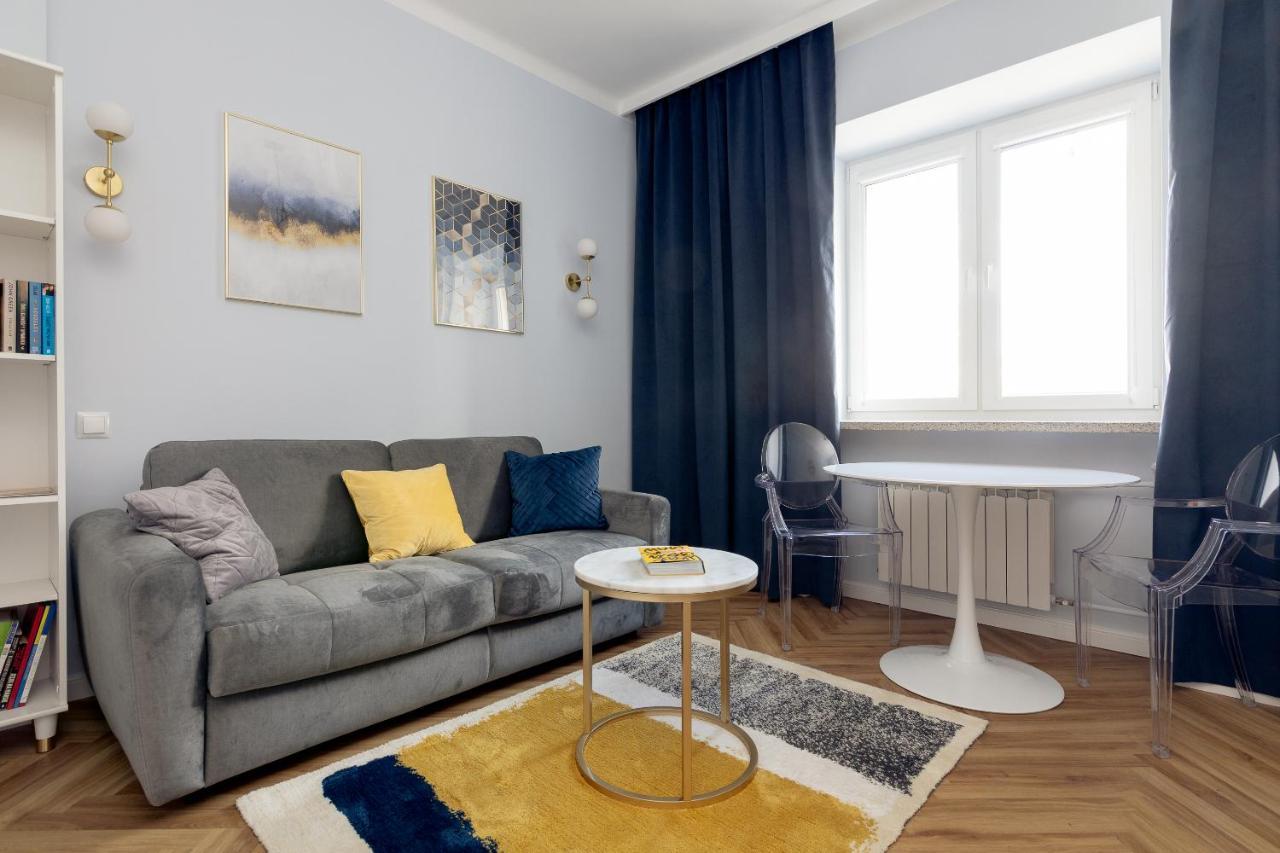 Metro Politechnika Cosy Apartment Varşovia Exterior foto