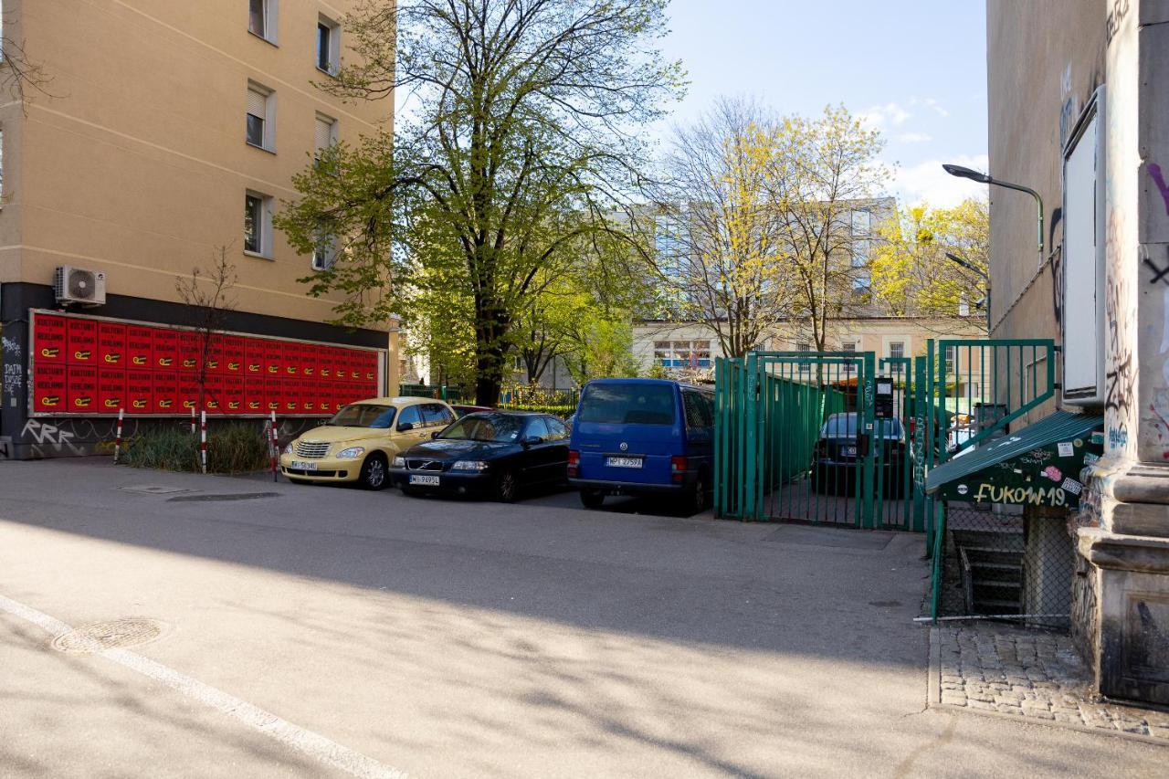 Metro Politechnika Cosy Apartment Varşovia Exterior foto